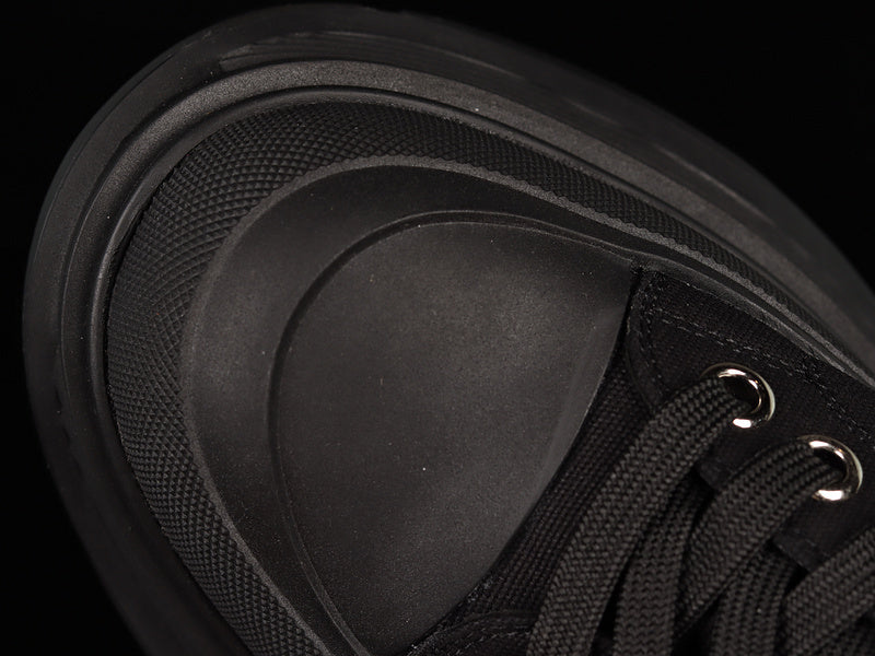 A McQ Tread Slick "Black"