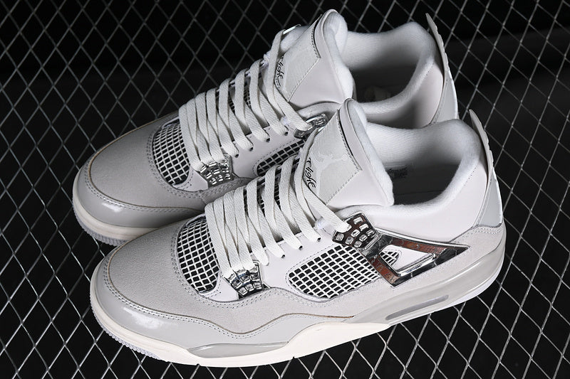 Air Jordan 4 Retro "Frozen Moments"