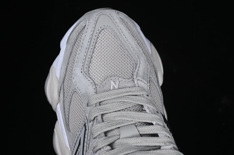 NB 9060 "Silver Metallic Grey"