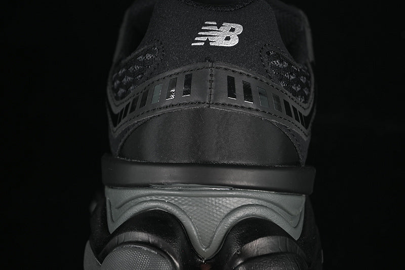 NB 9060  "Palace Black/Silver"