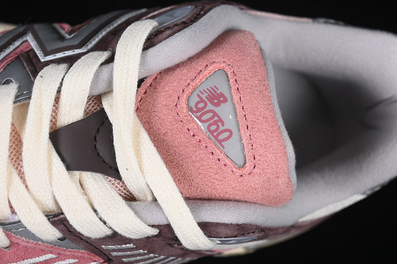 NB 9060 "Cherry Blossom Pack Mineral Red"
