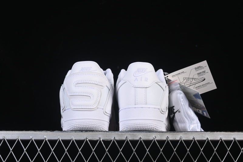 Nike Air Force 1 Cactus Plant Flea Market en color "White"