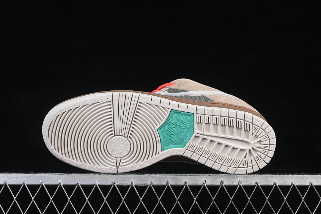 Nike SB Dunk Low Pro Som Tum