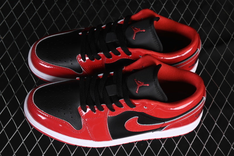 Air Jordan 1 Retro Low  "Varsity Red Black"