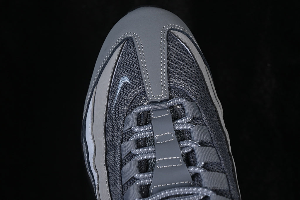 Nike Air Max 95 "Essential"