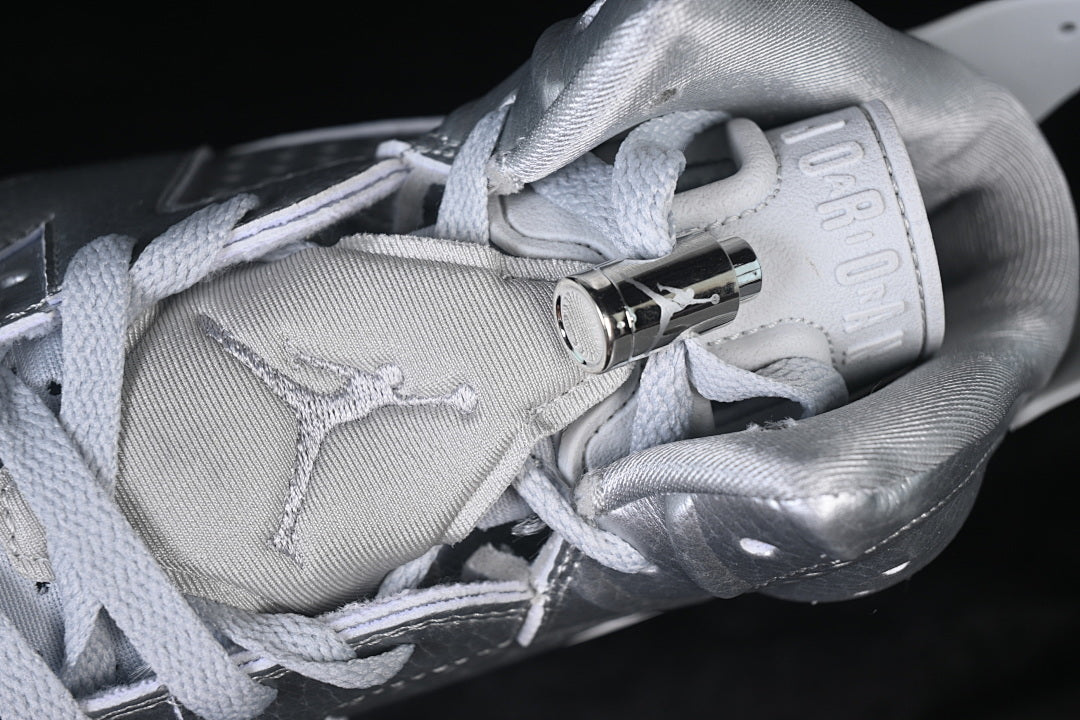 Air Jordan 6 Retro x Paris Saint-Germain "Metallic Silver
