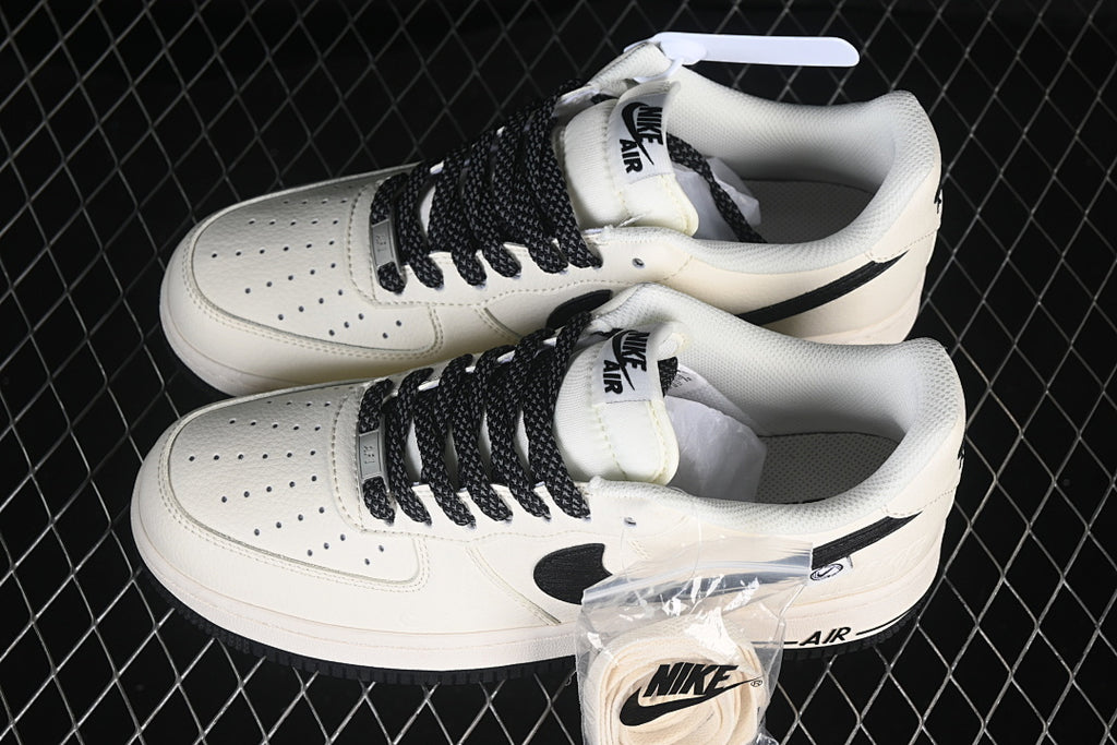Nike Air Force 1  "B/W"