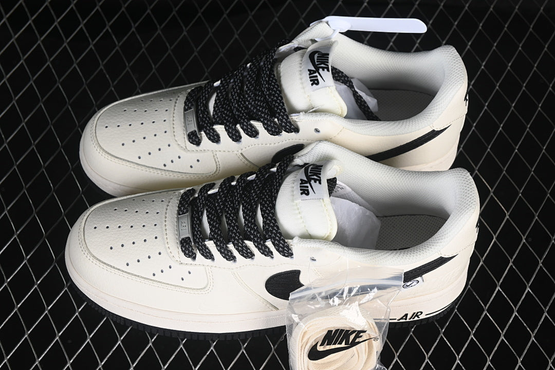 Nike Air Force 1  "B/W"