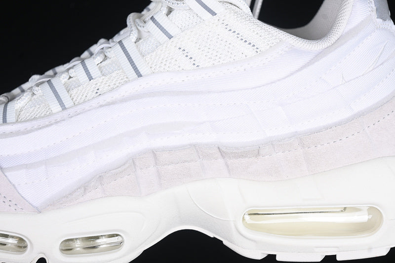 Nike Air Max 95 x Comme Des Garçons "Triple White"