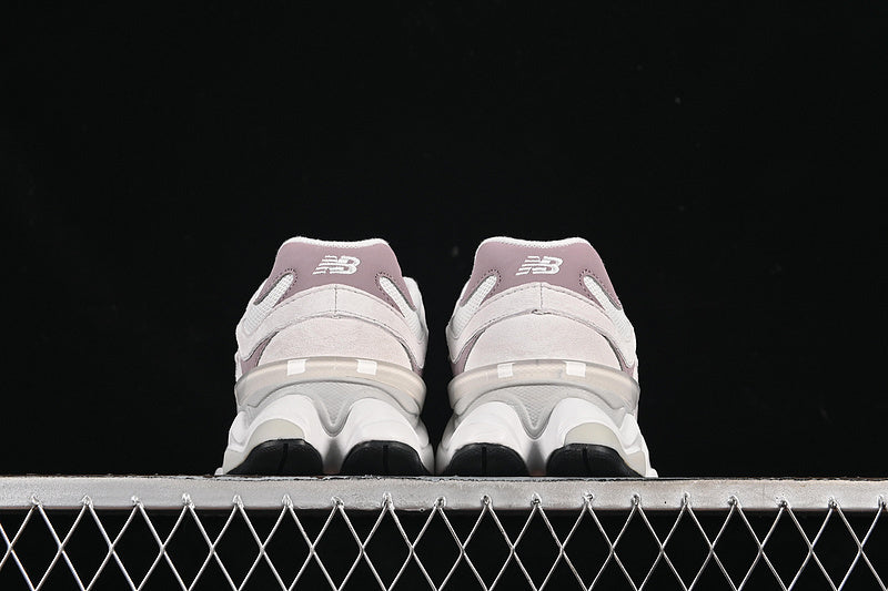 NB 9060  "Grey Ice Wine"