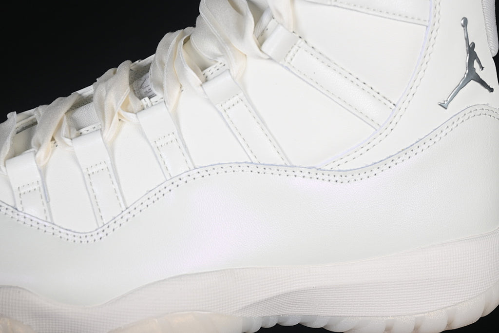 Air Jordan 11 Retro "Pearl"