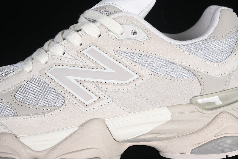 NB 9060 "Moonbeam"