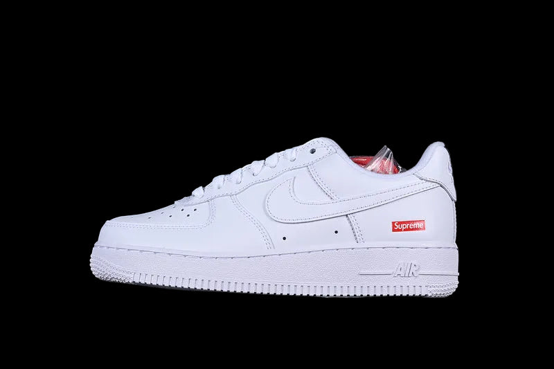 Nike Air Force 1 "Supreme White"
