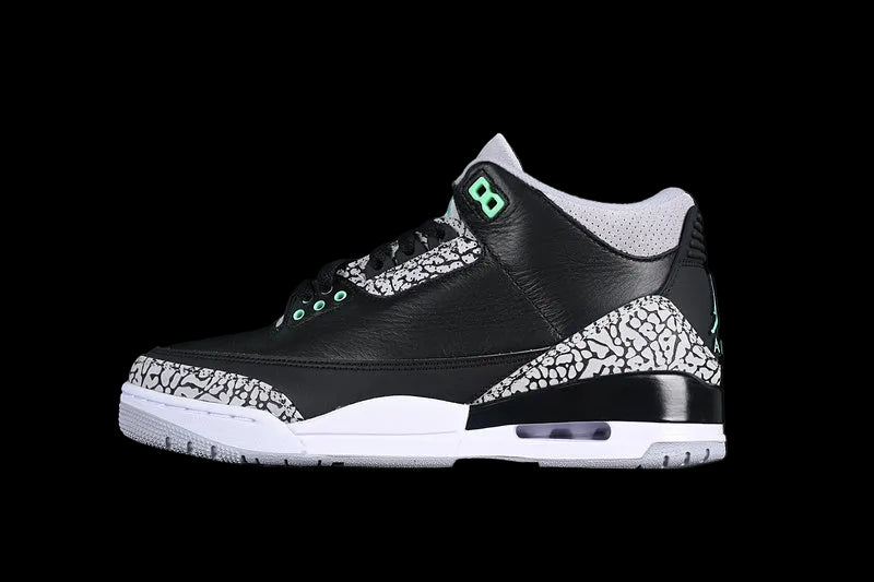 Air Jordan 3 Retro "Green Glow"