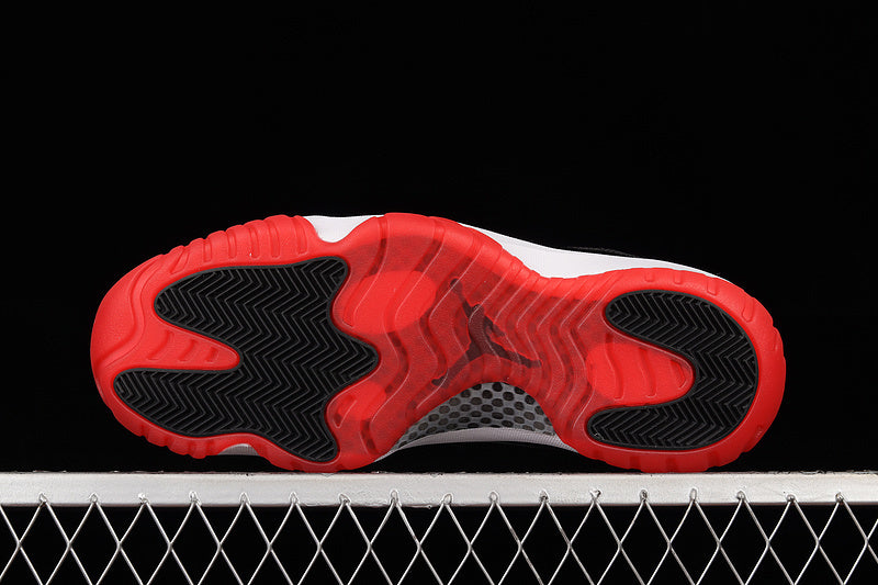 Air Jordan 11 Retro Low "Concord Bred"