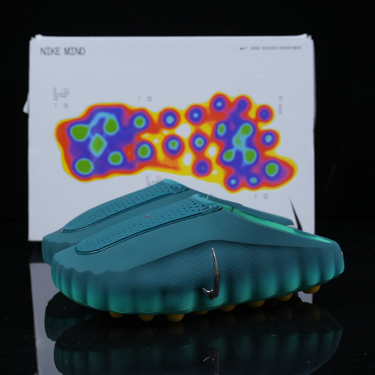 Nike Mind 001  "Geode Teal Light Menta"