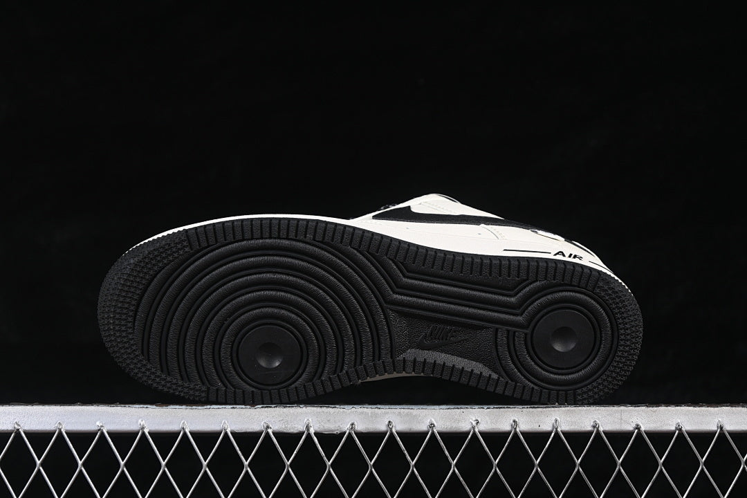 Nike Air Force 1  "B/W"