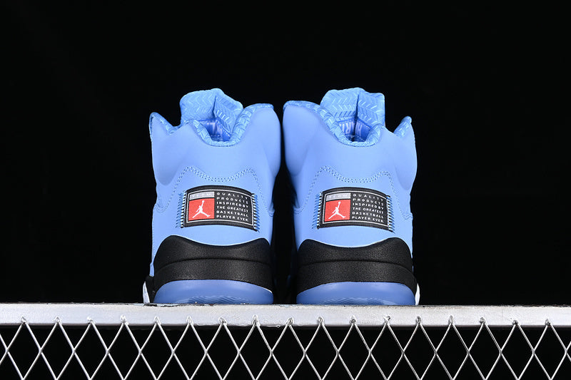 Air Jordan 5 Retro "UNC"