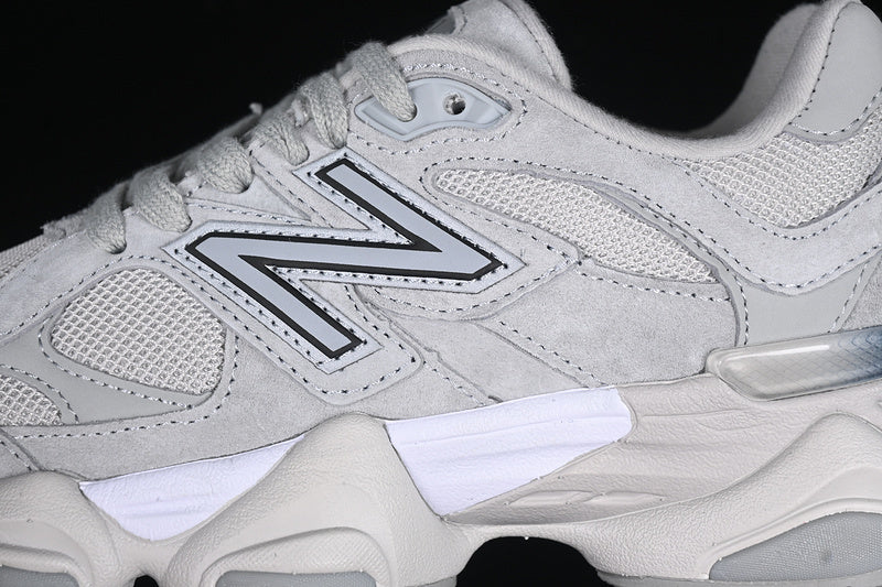 NB 9060 "Silver Metallic Grey"