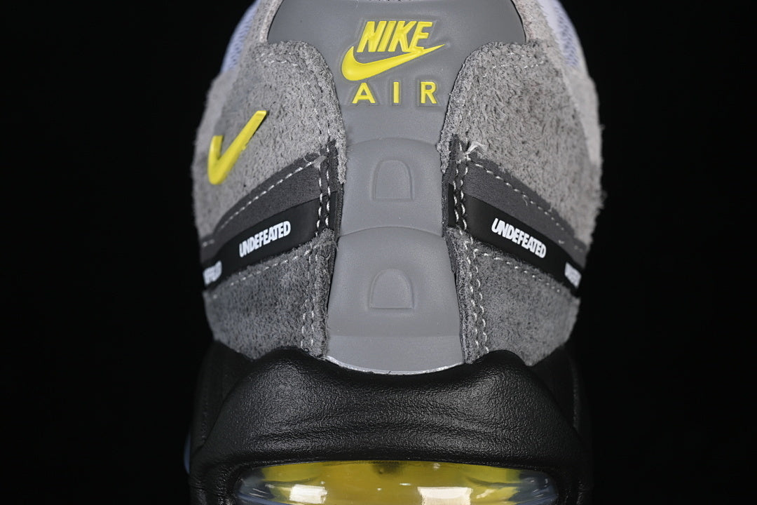 Nike Air Max 95 x UNDEFEATED "Geo Shanghai"