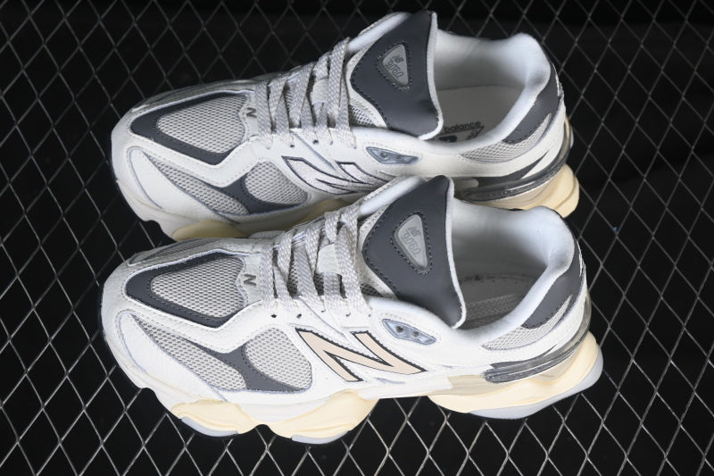 NB 9060 "Sea Salt Castlerock"