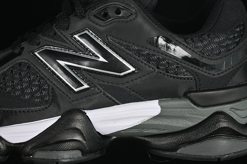 NB 9060  "Palace Black/Silver"