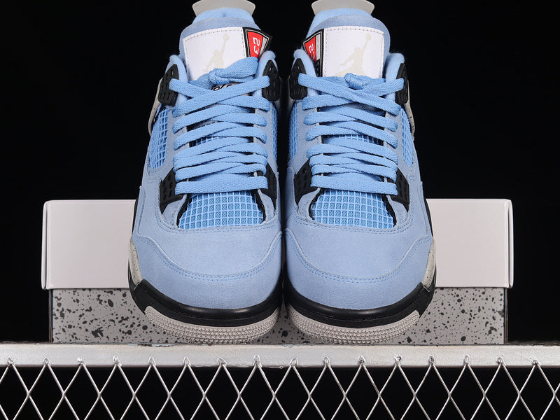 Air Jordan 4 Retro "University Blue"