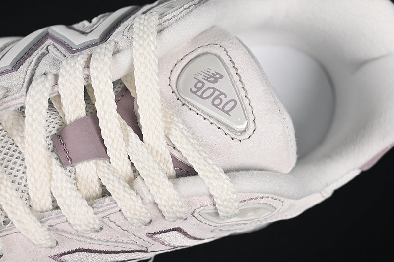 NB 9060  "Grey Ice Wine"