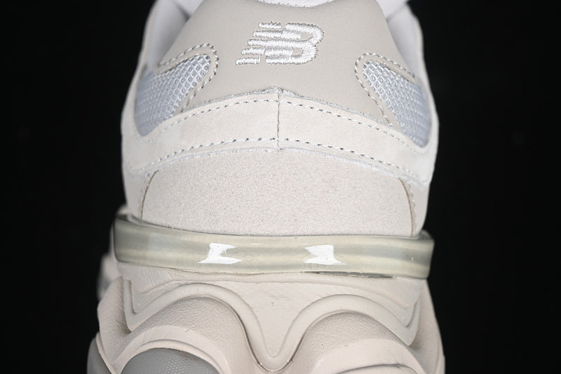 NB 9060 "Moonbeam"