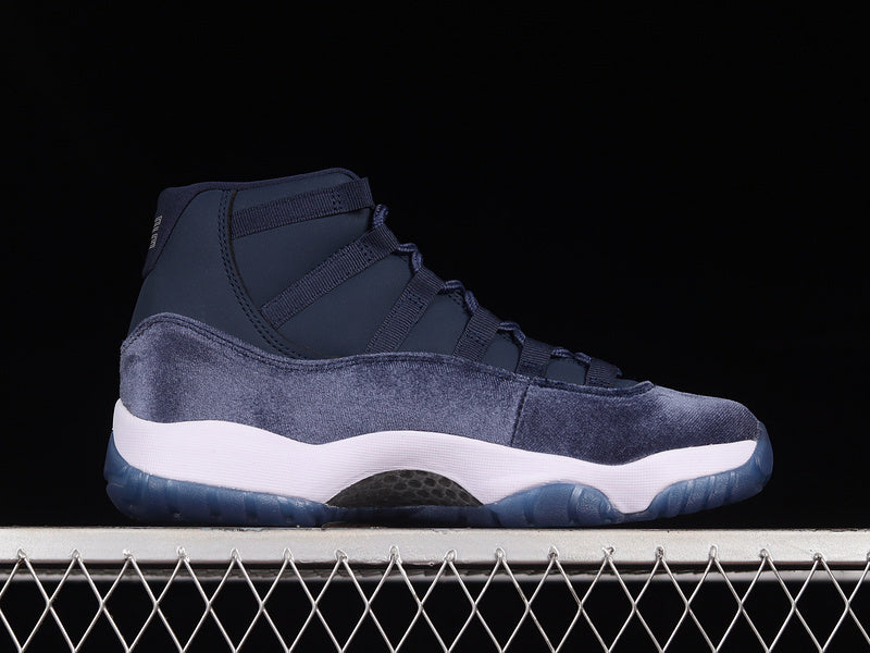 Air Jordan 11 Retro "Midnight Navy"