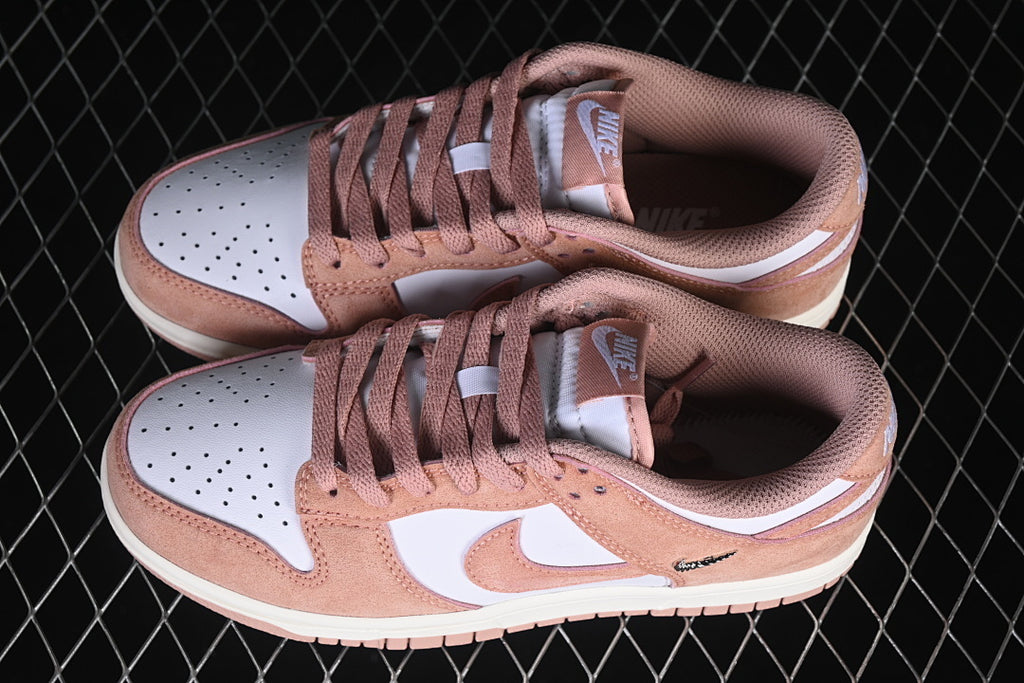 Nike SB Dunk Low "Mini Swoosh - Rose Whisper"