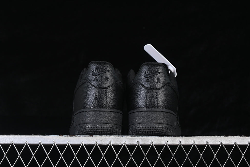 Nike Air Force 1 "Black Leather"