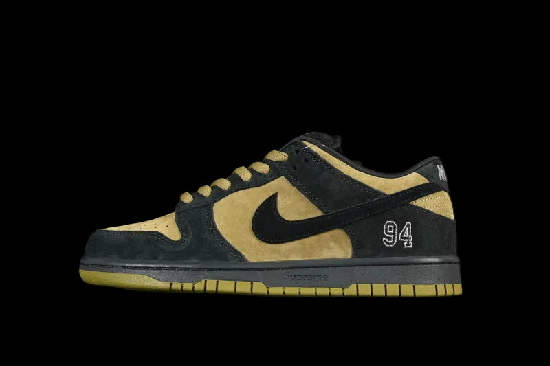 Nike SB Dunk X Supreme 94 "Camper Green"