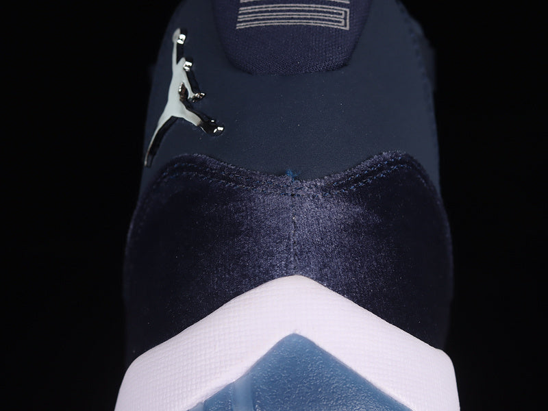 Air Jordan 11 Retro "Midnight Navy"