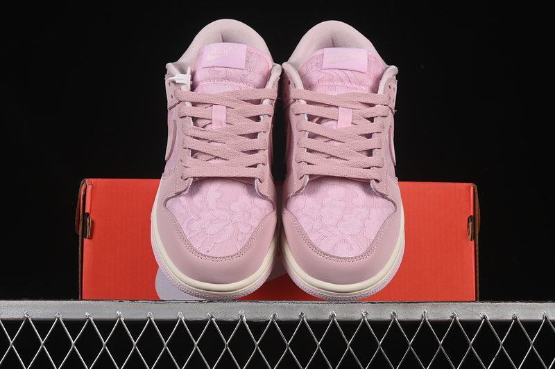 Nike SB Dunk Low "Regal Pin"