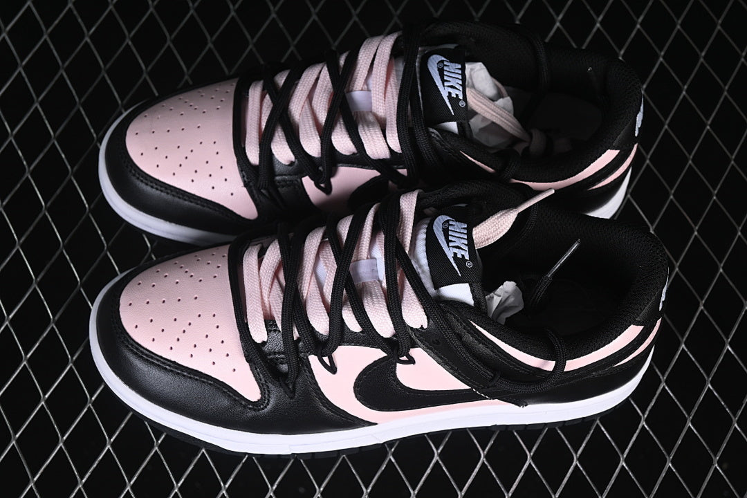 Nike SB Dunk Low "Black Pink"