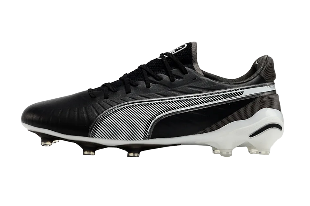 PUMA King Ultimate FG/AG "Black/White"