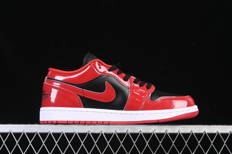 Air Jordan 1 Retro Low  "Varsity Red Black"