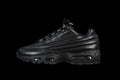 Nike Air Max 95 x Supreme "Lux Pack Triple Black"