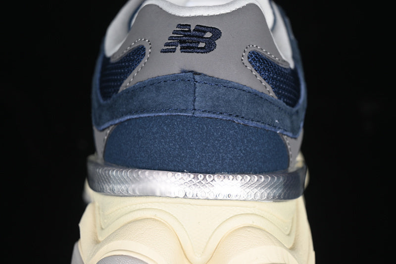 NB 9060 "Outerspace"
