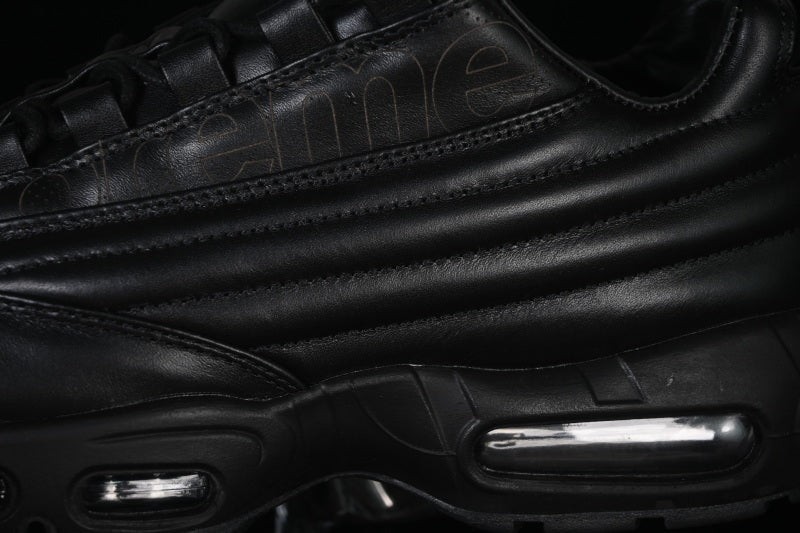 Nike Air Max 95 x Supreme "Lux Pack Triple Black"