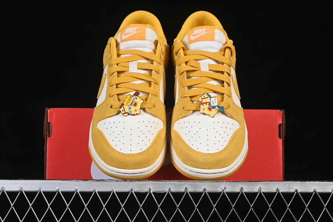 Nike SB Dunk Low "Dark Sulfur"