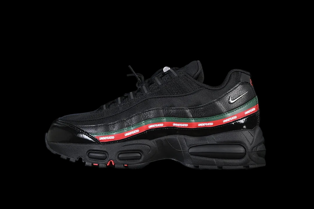 Nike Air Max 95 x UNDEFEATED "Black"