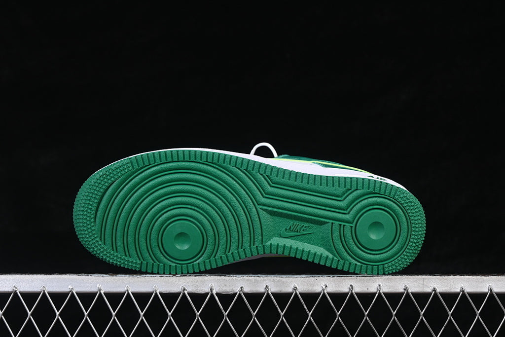 Nike Air Force 1  "Green malachite"