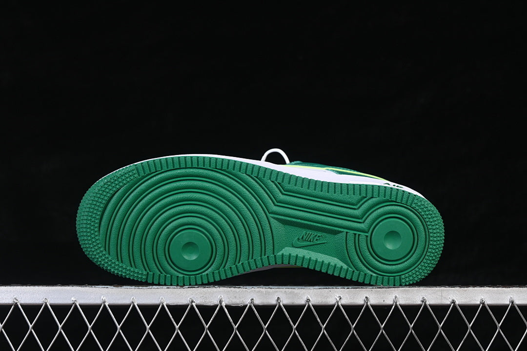Nike Air Force 1  "Green malachite"