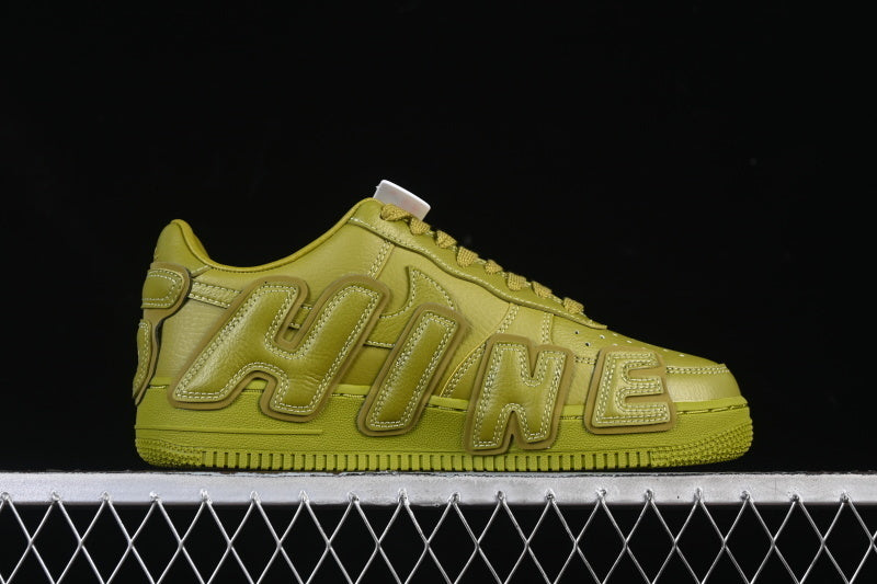 Nike Air Force 1 Cactus Plant Flea Market en color "Moss"