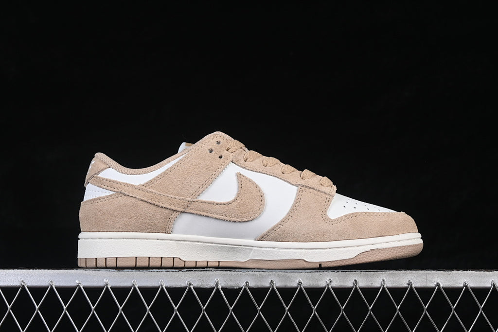 Nike SB Dunk Low "Suede"