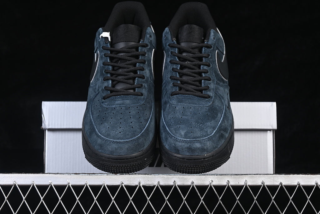 Nike Air Force 1 "Midnight Navy"