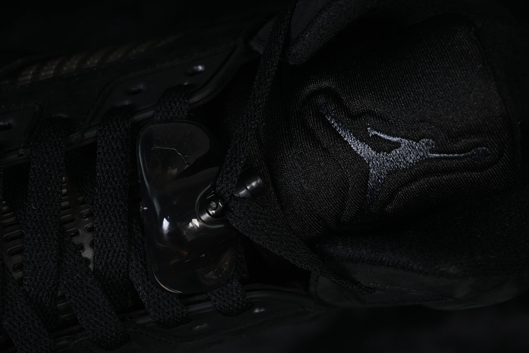 Air Jordan 5 Retro "Black Cat"