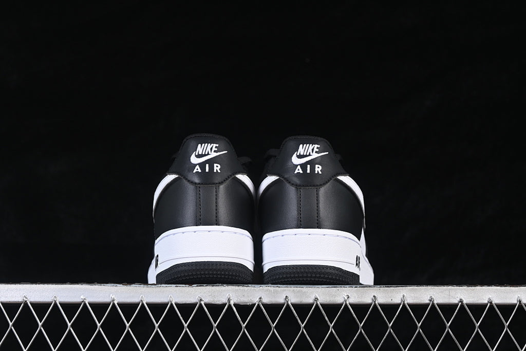 Nike Air Force 1 "Panda"